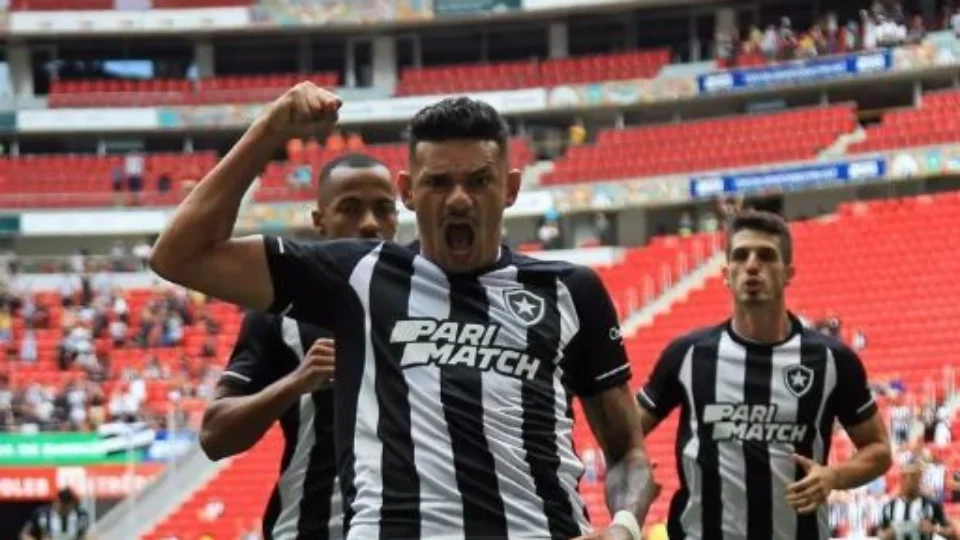 Botafogo mete 4 a 0 no Boavista e assume vice-liderança do Carioca 2023