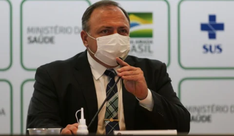 CGU ordena e Exército retira sigilo de processo de Eduardo Pazuello