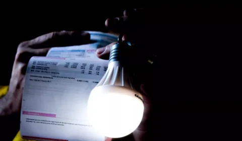 ANEEL anuncia bandeira tarifária verde em novembro para consumidores