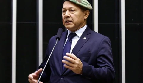 Deputado propõe PL para derrubar decisão do STF sobre devedores