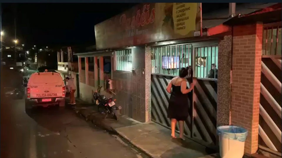 Homem é executado a tiros em pastelaria na Zona Oeste de Manaus