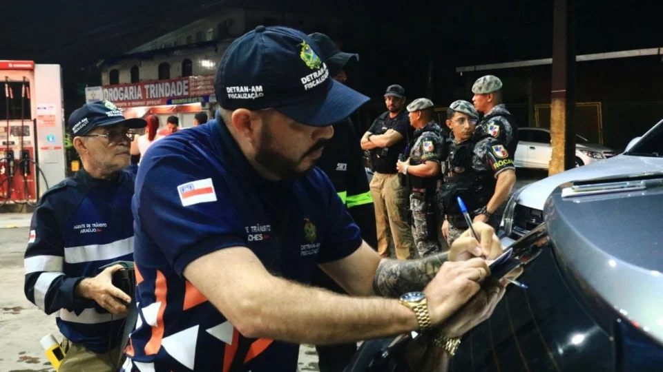 Manaus recebe fiscalização em estabelecimentos durante carnaval