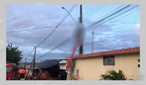 VÍDEO: homem morre eletrocutado e corpo fica pendurado em poste em Manaus