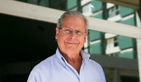 Ex-ministro José Dirceu passa por cirurgia e se recupera em UTI, em Brasília