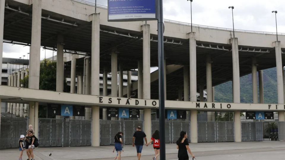 Fluminense e Vasco fecham acordo e clássico terá ingressos extras