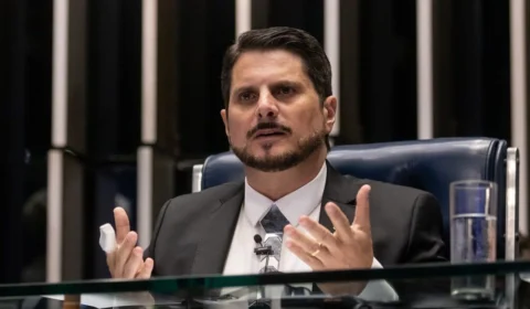 Em depoimento, Marcos do Val afirma que Bolsonaro não o coagiu