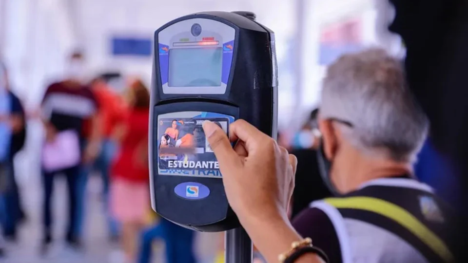 Passe Livre: estudantes de Manaus podem usar a partir de segunda, 6