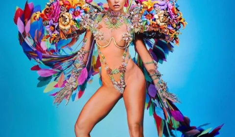 Sabrina Sato curte camarote na Sapucaí após desfilar na Vila Isabel