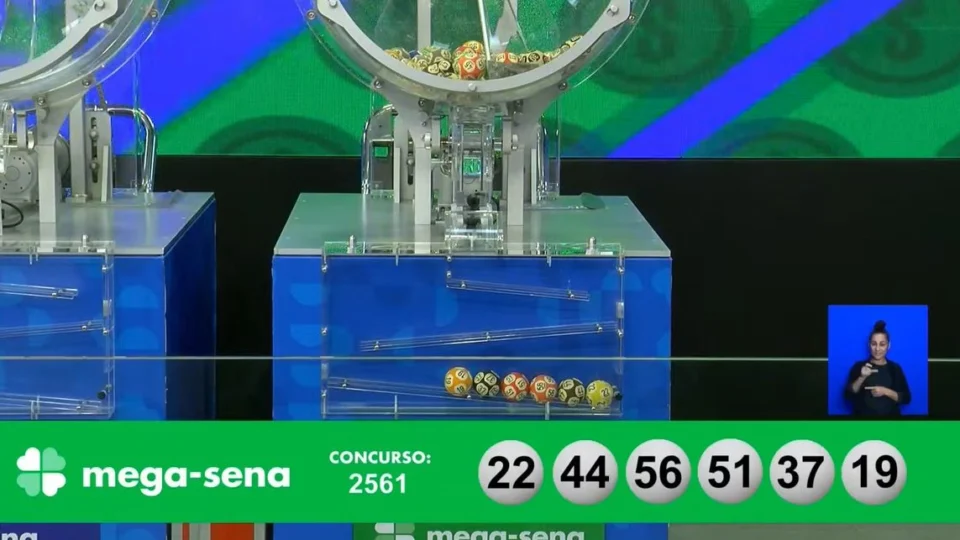 VÍDEO: confira números sorteados da Mega-Sena 2561 neste sábado, 4