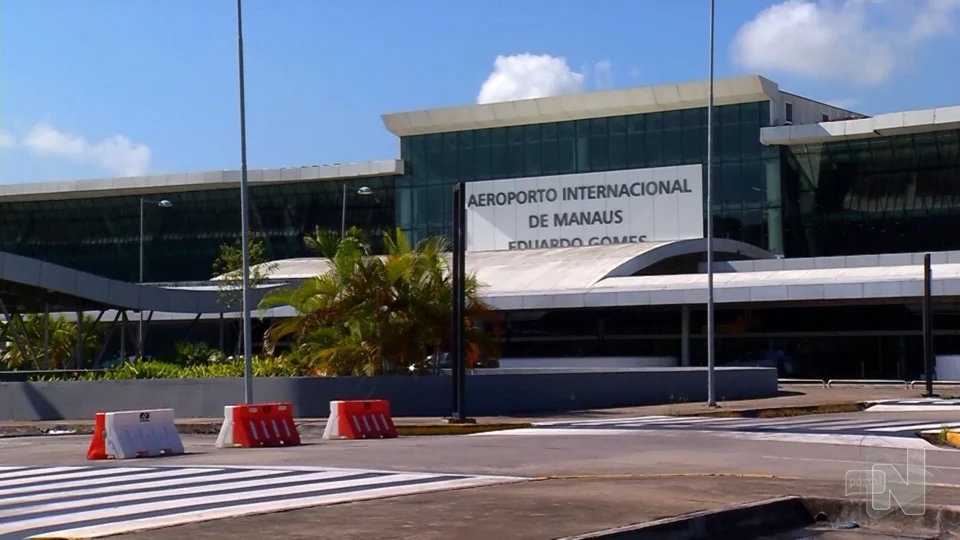 VÍDEO: suspeitos tentam embarcar com drogas em voo no aeroporto de Manaus