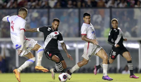 Vasco encara o Nova Iguaçu nesta terça (7), no Mané Garrincha