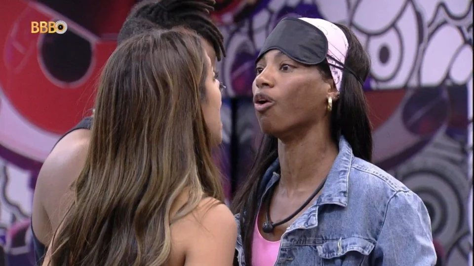 BBB 23: Tina parte para cima de Key em briga e dispara: ‘você me conhece?’