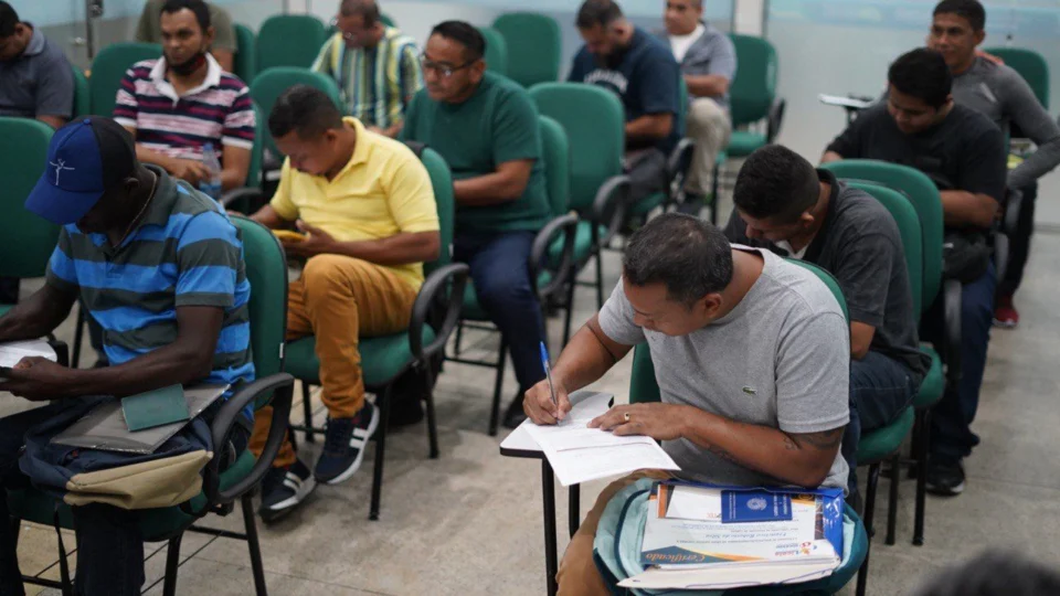 No Amazonas, Sines ofertam 351 vagas de emprego nesta quarta-feira