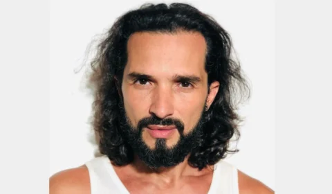 Mãe do ator Jeff Machado pede ajuda na TV para encontrar filho desaparecido