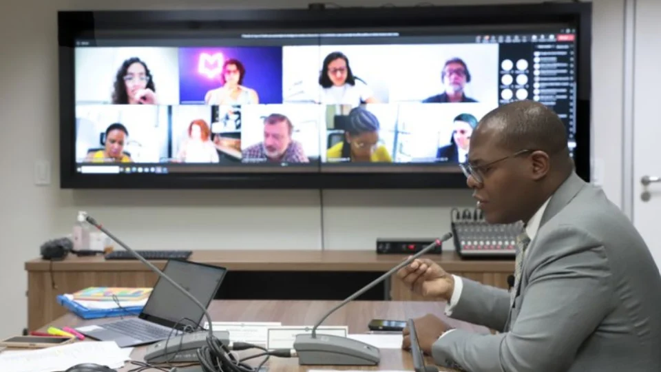 Ministro Silvio Almeida participa de grupo de trabalho sobre discurso de ódio