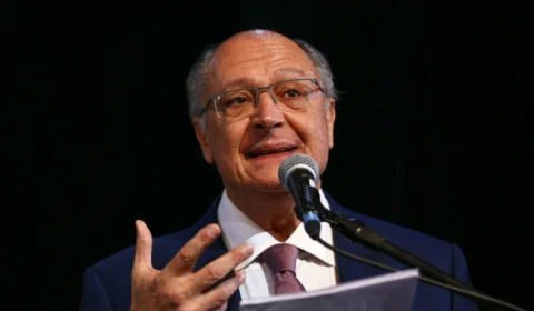 ‘Reforma tributária pode fazer PIB crescer 10%’, diz Alckimin na Marcha dos Municípios