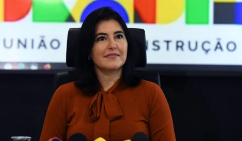 Indicação do PT para presidir IBGE liga alerta em Simone Tebet