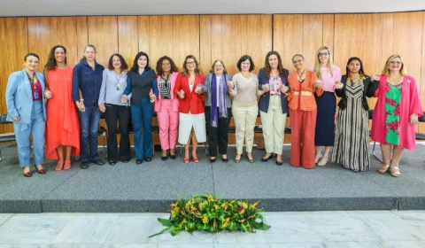 Mulheres ocupam 18% dos altos cargos dos Três Poderes