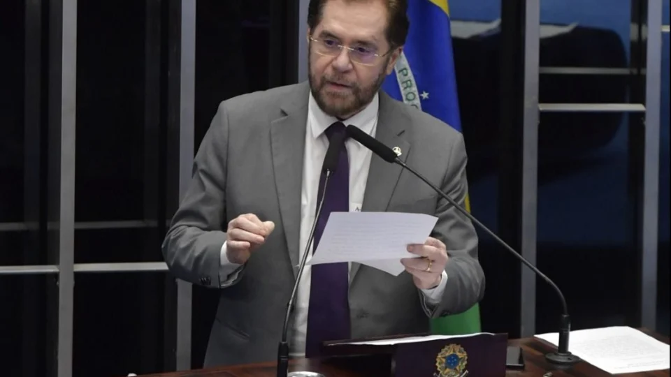 Senador do AM diz que tem assinaturas para instalar CPI das ONGs