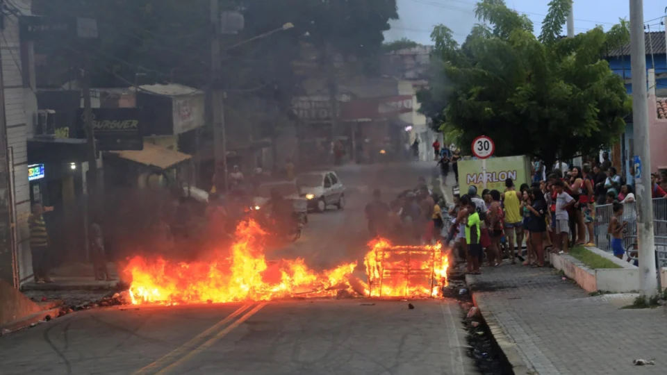 Flávio Dino autoriza intervenção em presídios no Rio Grande do Norte