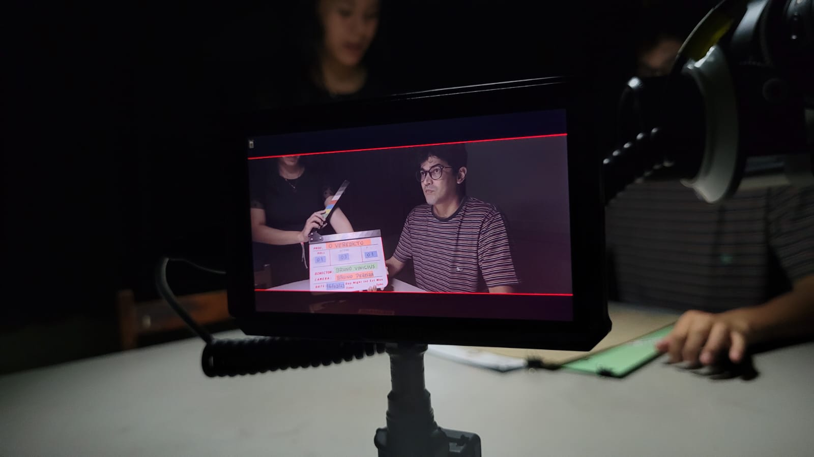 Rodrigo Souza no set de filmagem do curta gravado pelos comunitários - Foto: Márcia Vargas/Comunidade in Set