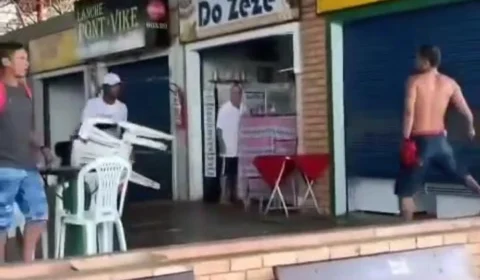 VÍDEO: homem faz ameaça com faca em terminal de ônibus de Roraima