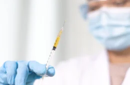 Vacinação contra Mpox começa no Brasil nesta segunda (13)