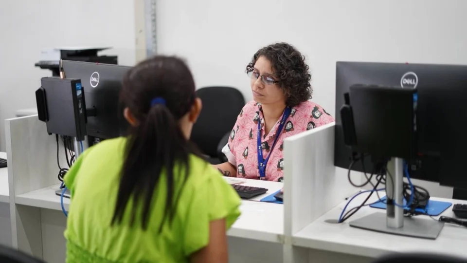 No Amazonas, Sines ofertam 319 vagas de emprego nesta sexta-feira