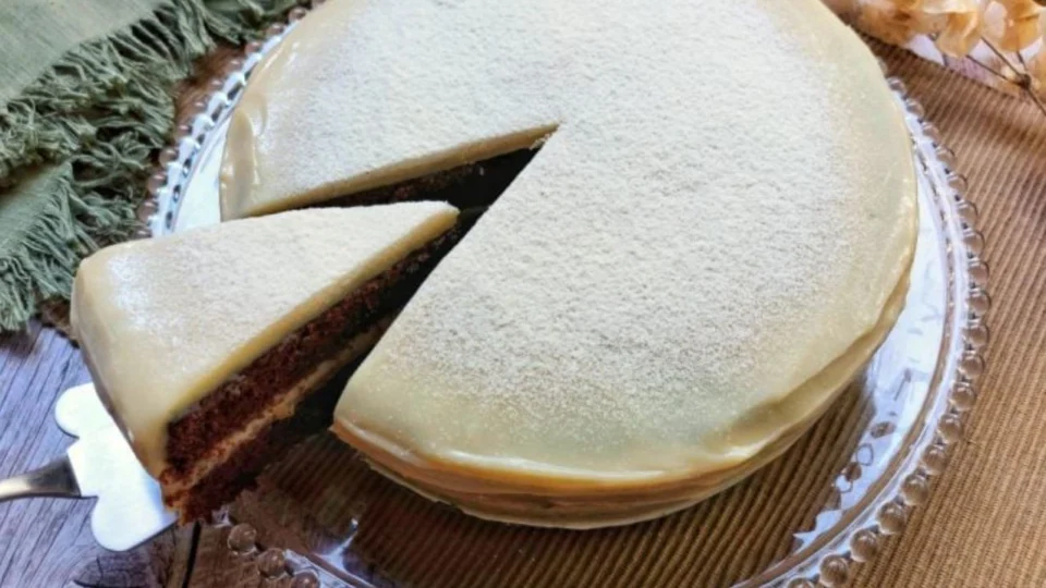 Receita Fácil — Bolo de chocolate com recheio de Ninho: opção pronta em 180 min