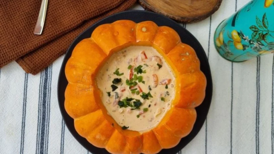 Receita Fácil — Camarão na moranga: opção prática pronta em apenas 90 minutos