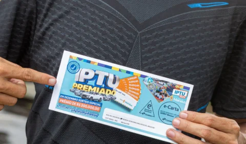 Licitação de carnês de R$ 581 mil, da prefeitura de Manaus, é suspensa pelo TCE-AM