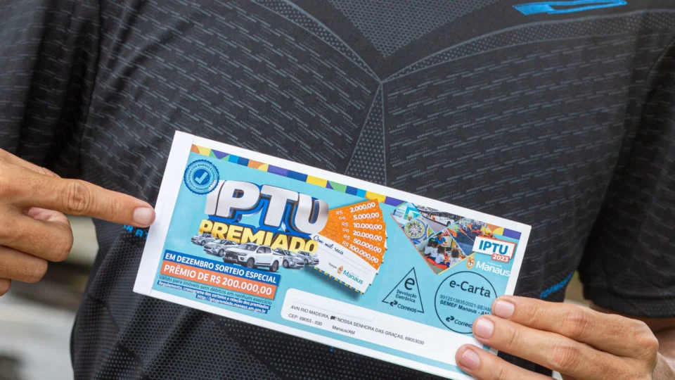 Licitação de carnês de R$ 581 mil, da prefeitura de Manaus, é suspensa pelo TCE-AM