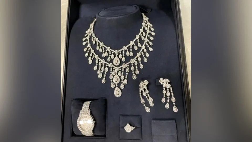 TCU faz auditoria e propõe que Bolsonaro devolva joias no prazo de 15 dias