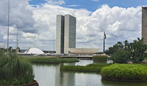 Parlamentares do Amazonas defendem agenda da reforma tributária em Manaus