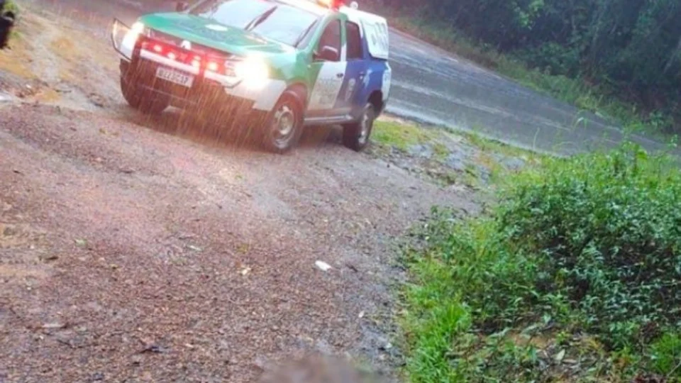 Corpo de mulher é encontrado com marcas de tiros na Zona Oeste de Manaus