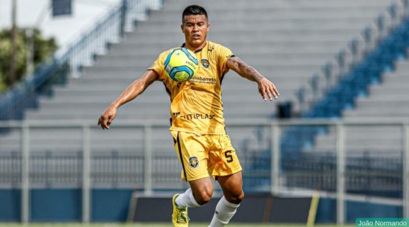 Delciney atuava como volante no clube amazonense - Foto: Divulgação/João Normando