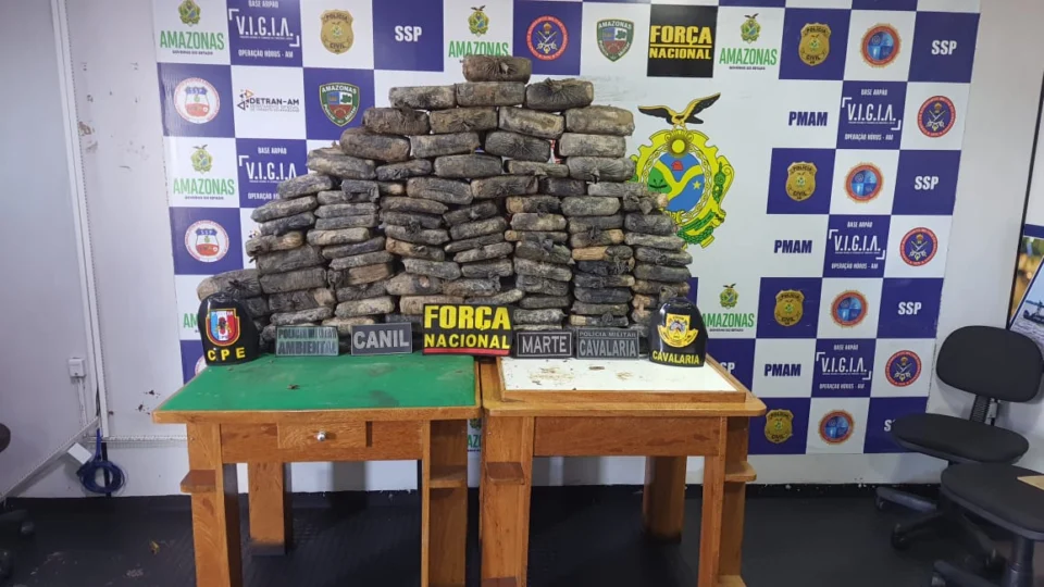Dupla é presa com 141 kg de maconha tipo skunk em Coari, interior do Amazonas