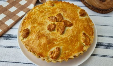 Receita Fácil — Empadão de frango: opção prática pronta em apenas 80 minutos