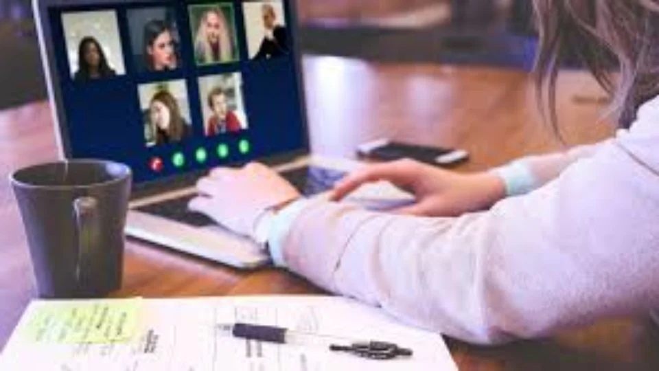 Mercado Livre abre inscrições para meninas em cursos de imersão digital