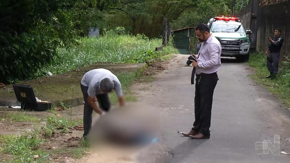 VÍDEO: homem é assassinado a tiros e facadas na Zona Centro-Sul de Manaus 