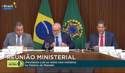 Lula cobra ministros e dispara: ‘não podemos chorar o dinheiro que falta’