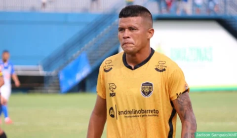 Jogador de futebol é preso em bar por deixar de pagar pensão em Manaus