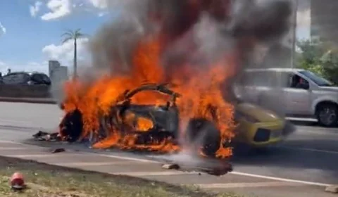 VÍDEO: Lamborghini pega fogo em região nobre de Belo Horizonte-MG
