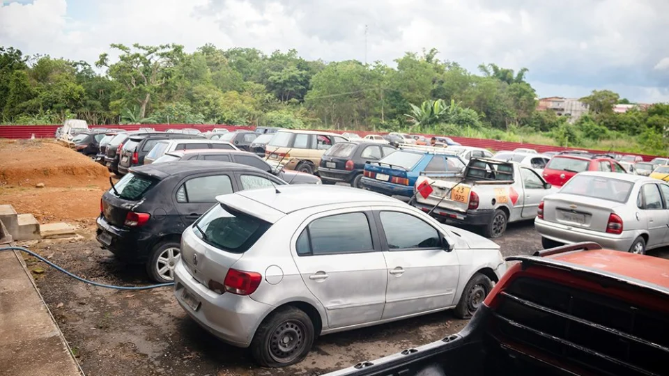 Detran divulga datas de visitação para próximo leilão de veículos no AM