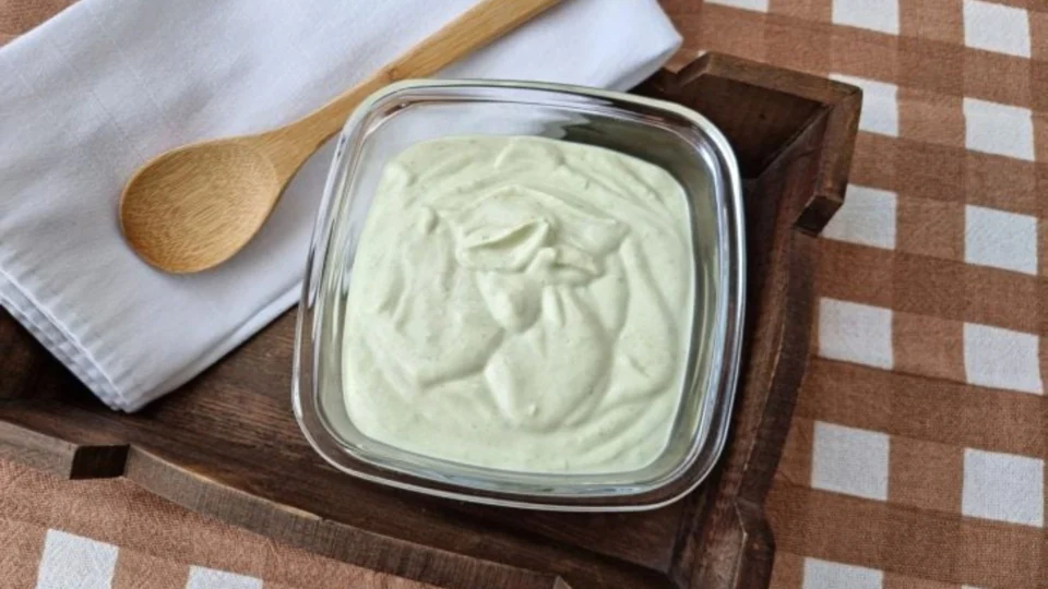 Receita Fácil – Maionese de leite temperada: opção pronta em apenas 30 min