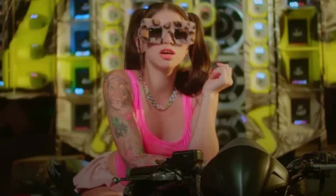 MC Pipokinha escolhe influencer manauara para dançar no palco em Manaus