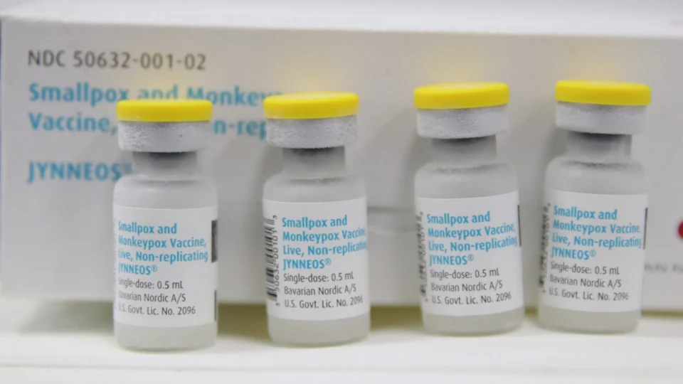 Mpox: Amazonas recebe mais de 600 doses de vacina contra a doença