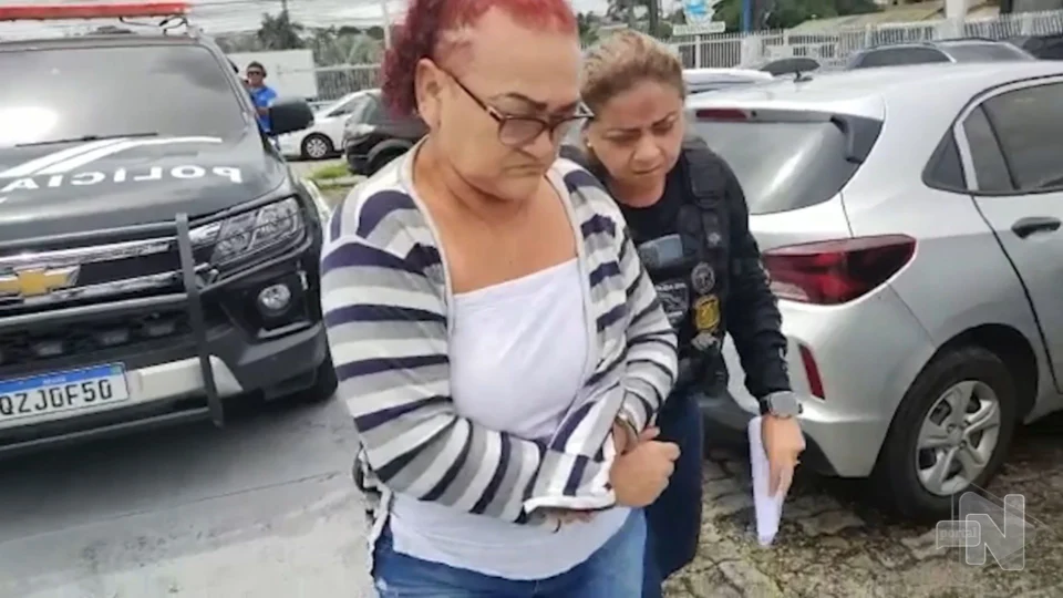 VÍDEO: mulher é presa suspeita de ser mandante da morte do marido em Manaus