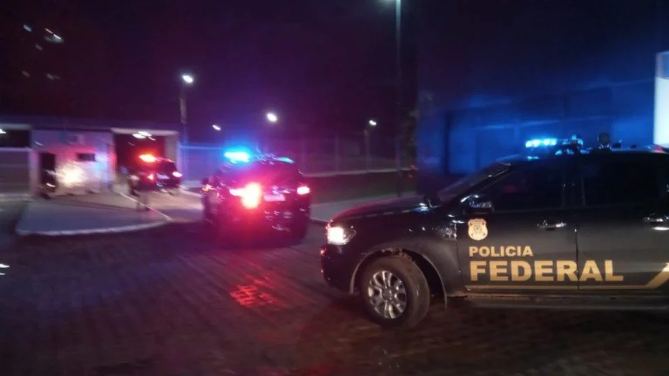 PF deflagra operação contra fraudes no Fies no DF e 7 estados brasileiros