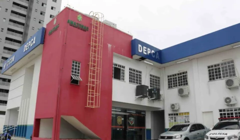 Padrasto é preso por gravar partes íntimas da enteada para pornô, em Manaus